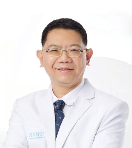 泰国隆胸医生：Dr Saran Wannachamras