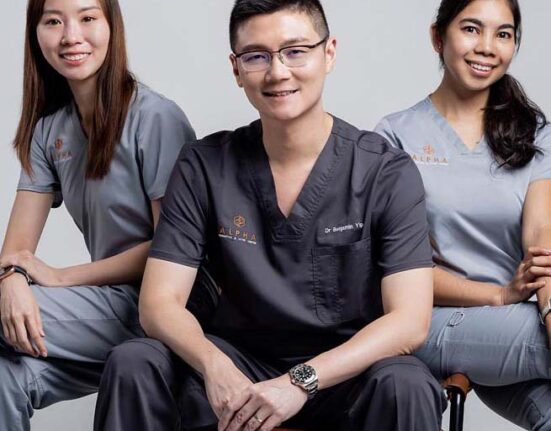 Dr Benjamin Yip 新加坡肠胃科医生